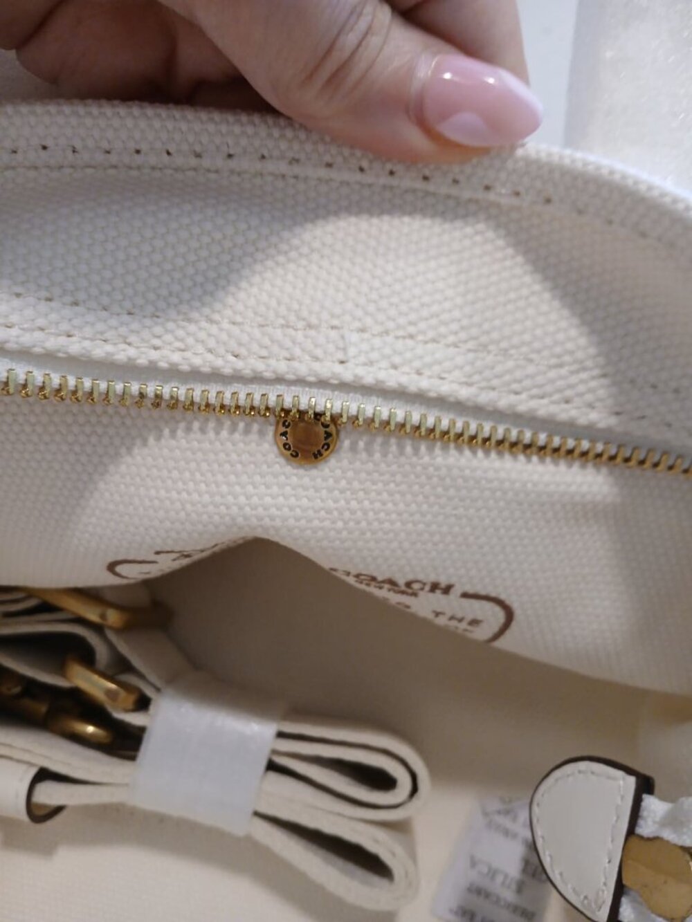 Disney X Coach Cargo Tote Bag with Mickey Mouse Print Signature Canvas - Picture 6 of 8